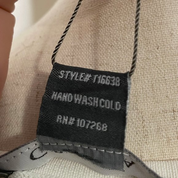 Gracia White Short Sleeve Top NWT - Picture 11 of 11